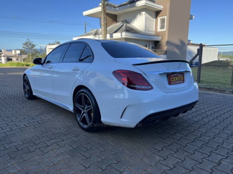 MERCEDES-BENZ - C 250 - 2016/2016 - Branca - R$ 155.900,00