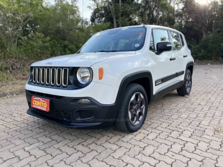 JEEP - RENEGADE - 2016/2017 - Branca - R$ 74.900,00