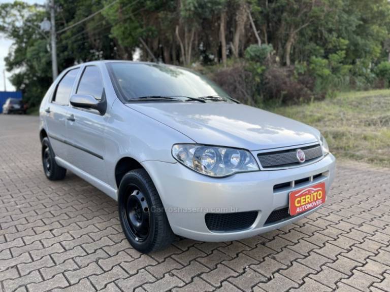 FIAT - PALIO - 2009/2010 - Prata - R$ 30.900,00