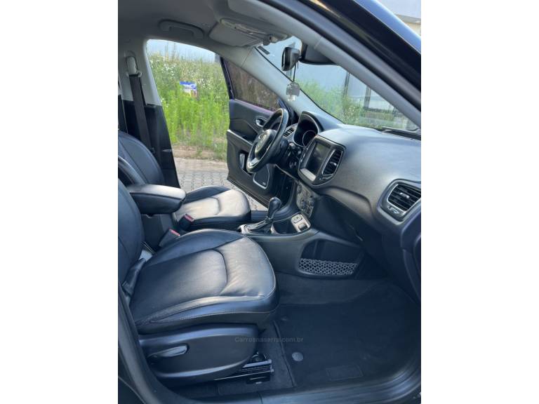 JEEP - COMPASS - 2017/2017 - Preta - R$ 95.900,00