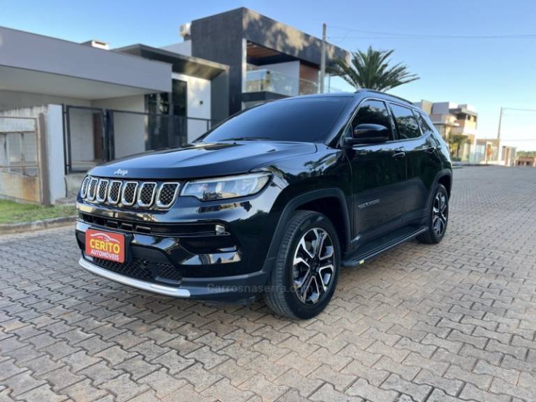 JEEP - COMPASS - 2022/2022 - Preta - R$ 135.900,00