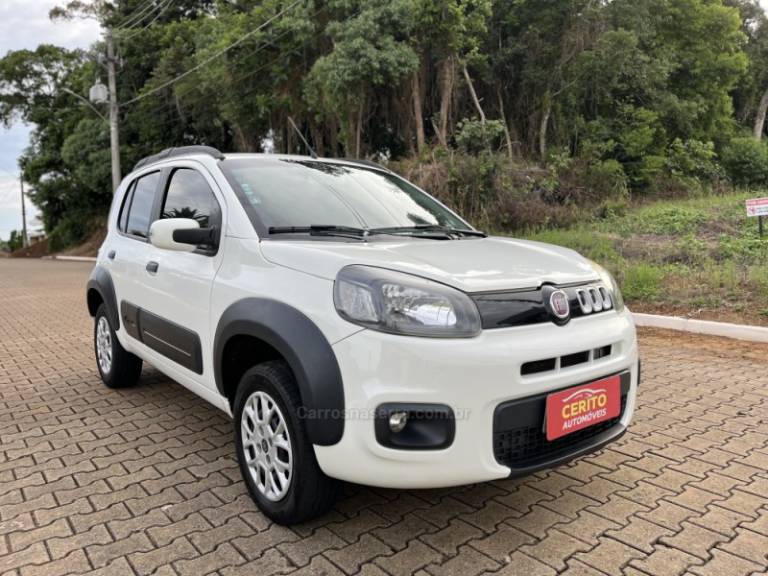 FIAT - UNO - 2015/2015 - Branca - R$ 44.900,00