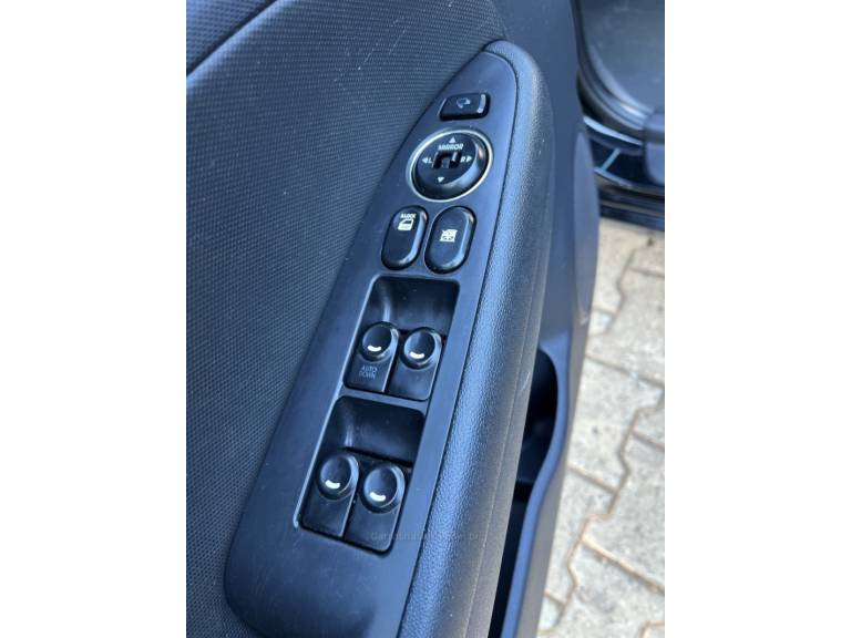 HYUNDAI - I30 - 2011/2011 - Preta - R$ 45.900,00