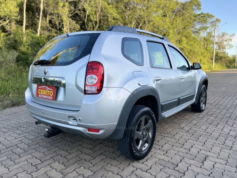 RENAULT - DUSTER - 2013/2013 - Prata - R$ 53.900,00