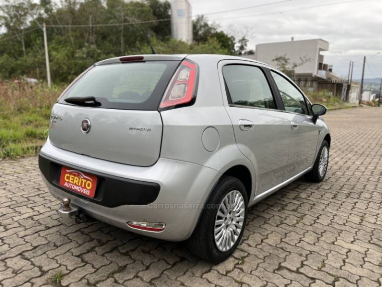 FIAT - PUNTO - 2013/2013 - Prata - R$ 39.900,00