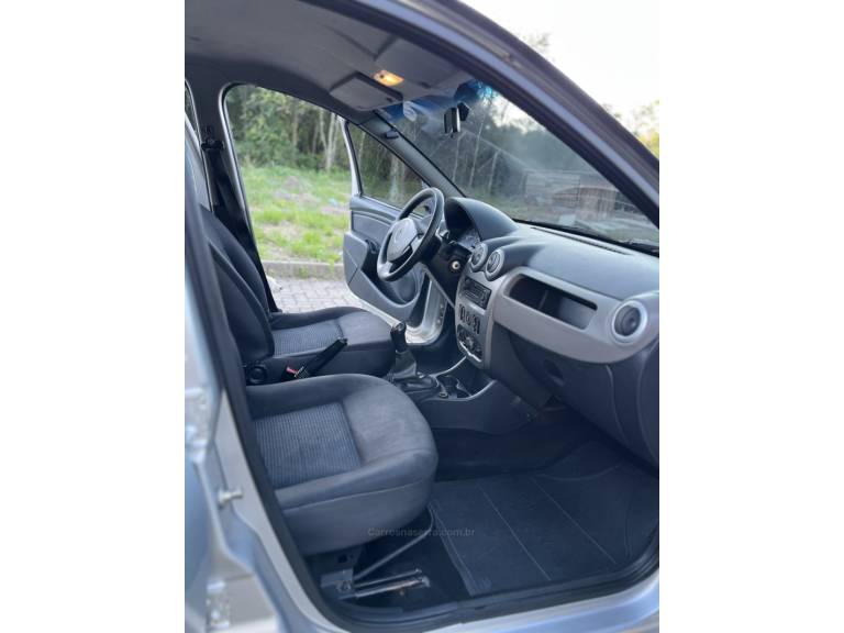 RENAULT - SANDERO - 2010/2011 - Prata - R$ 30.900,00