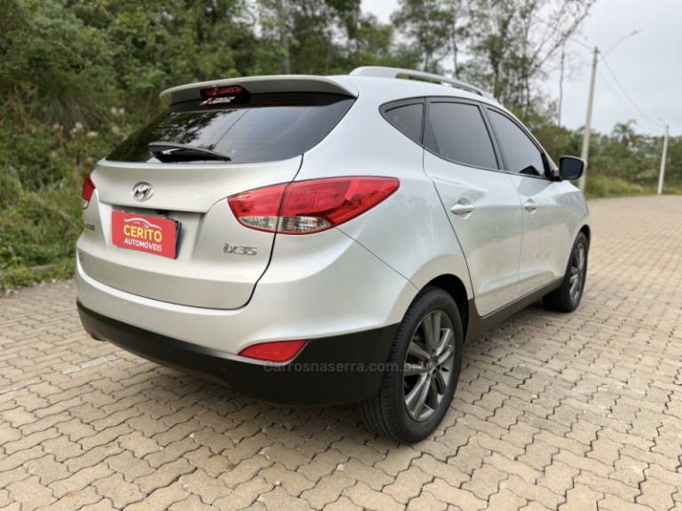 HYUNDAI - IX35 - 2011/2012 - Prata - R$ 69.900,00