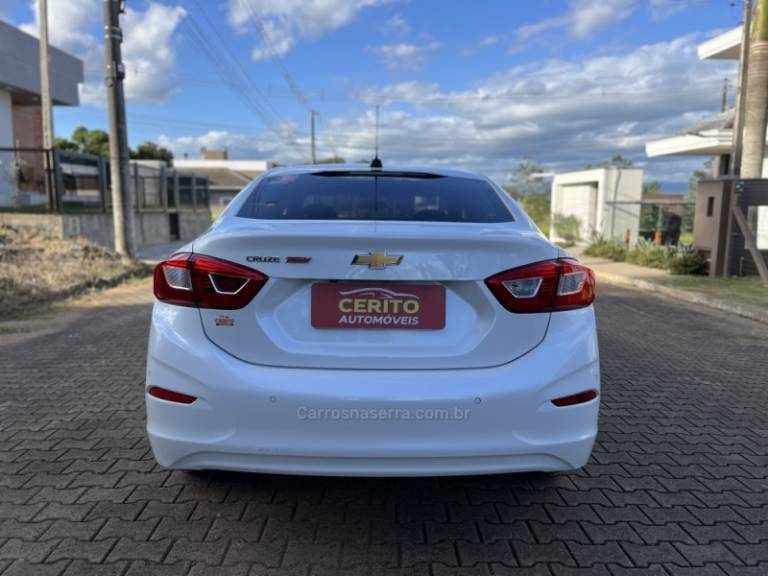 CHEVROLET - CRUZE - 2018/2018 - Branca - R$ 87.900,00