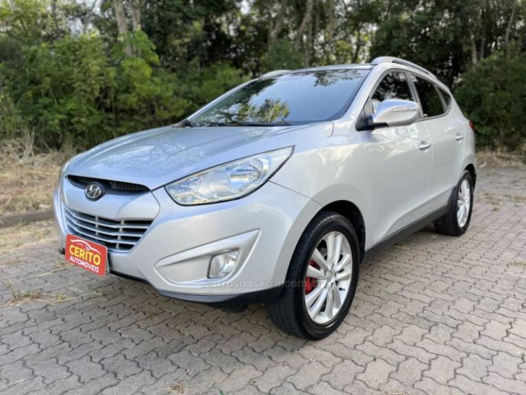 HYUNDAI - IX35 - 2012/2013 - Prata - R$ 69.900,00