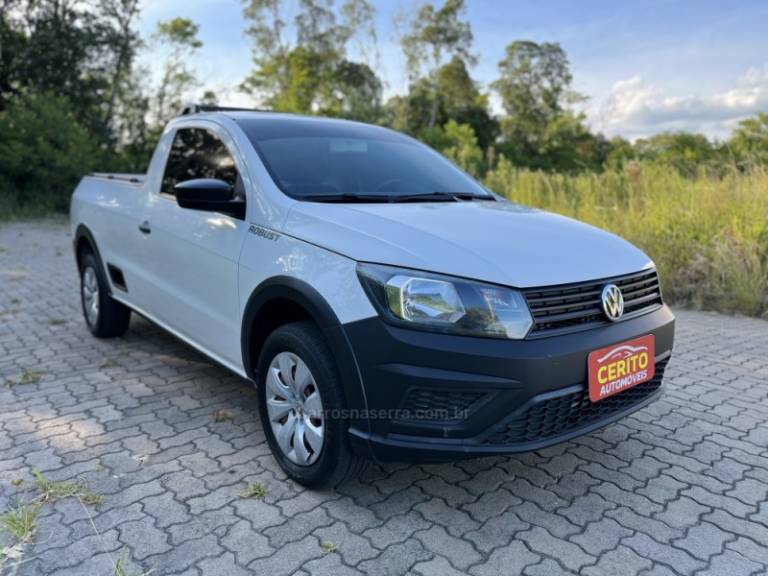 VOLKSWAGEN - SAVEIRO - 2017/2017 - Branca - R$ 55.900,00