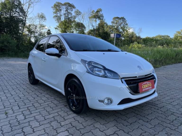 PEUGEOT - 208 - 2014/2014 - Branca - R$ 42.900,00