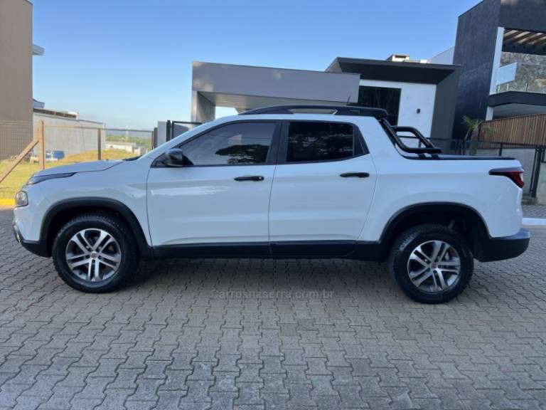 FIAT - TORO - 2020/2021 - Branca - R$ 93.900,00