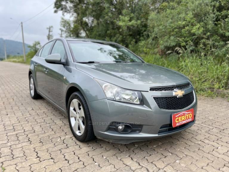 CHEVROLET - CRUZE - 2012/2011 - Cinza - R$ 58.900,00