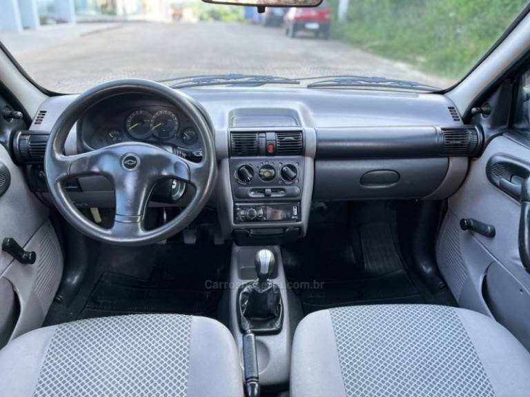 CHEVROLET - CLASSIC - 2009/2010 - Preta - R$ 22.900,00