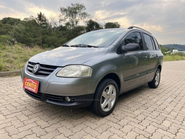 VOLKSWAGEN - SPACEFOX - 2006/2007 - Cinza - R$ 34.900,00