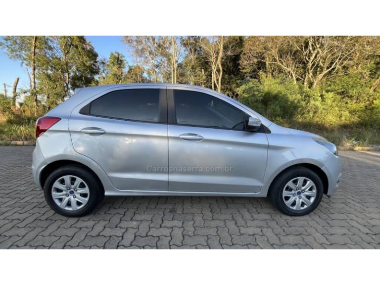 FORD - KA + - 2016/2017 - Prata - R$ 46.900,00