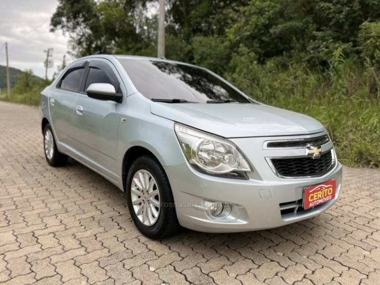 CHEVROLET - COBALT - 2013/2013 - Prata - R$ 48.900,00