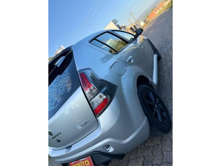 RENAULT - SANDERO - 2014/2014 - Prata - R$ 38.900,00