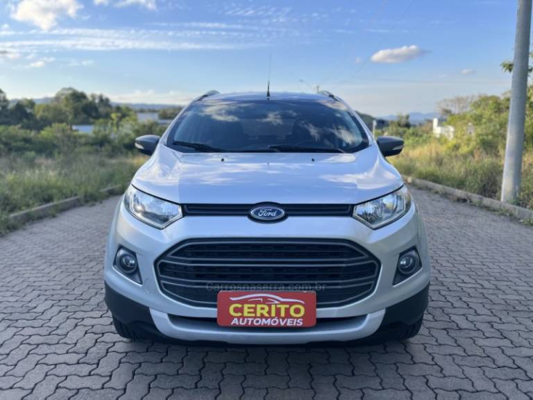 FORD - ECOSPORT - 2015/2016 - Prata - R$ 63.900,00