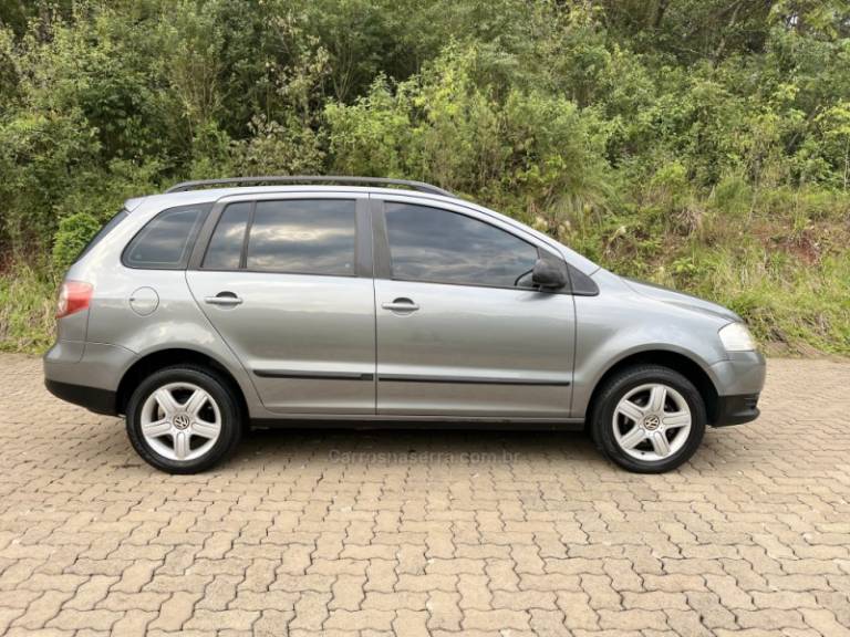 VOLKSWAGEN - SPACEFOX - 2006/2007 - Cinza - R$ 34.900,00