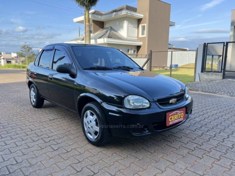 CHEVROLET - CLASSIC - 2009/2010 - Preta - R$ 22.900,00