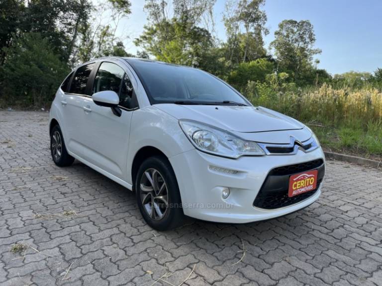 CITROËN - C3 - 2014/2014 - Branca - R$ 43.900,00