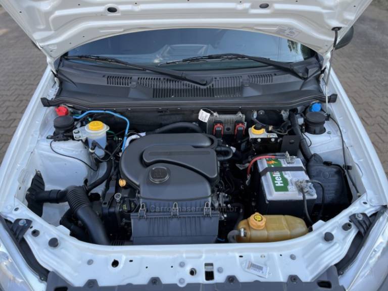 FIAT - STRADA - 2017/2018 - Branca - R$ 59.900,00