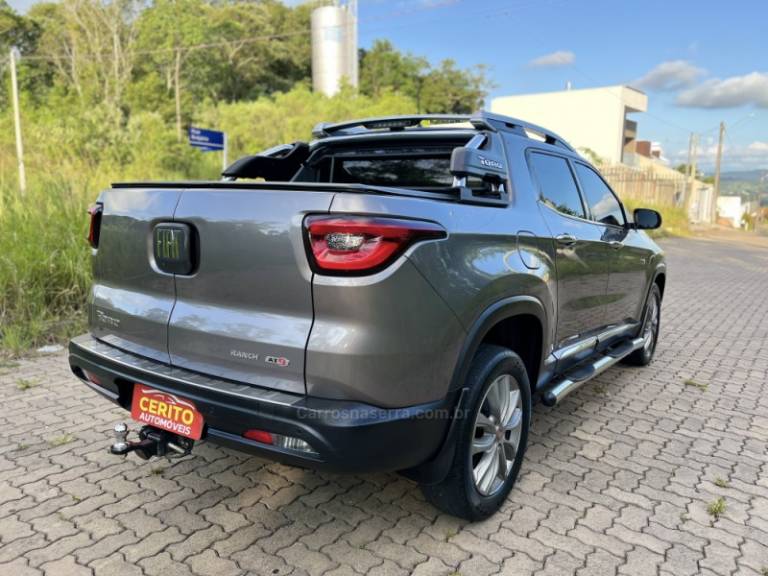 FIAT - TORO - 2020/2021 - Cinza - R$ 136.900,00