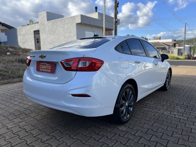 CHEVROLET - CRUZE - 2018/2018 - Branca - R$ 87.900,00