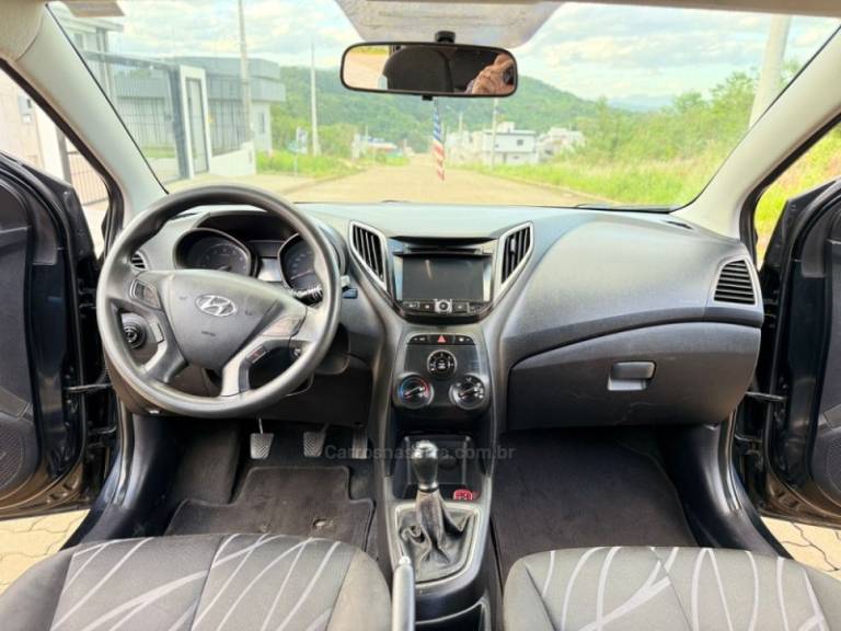 HYUNDAI - HB20 - 2013/2013 - Preta - R$ 44.900,00