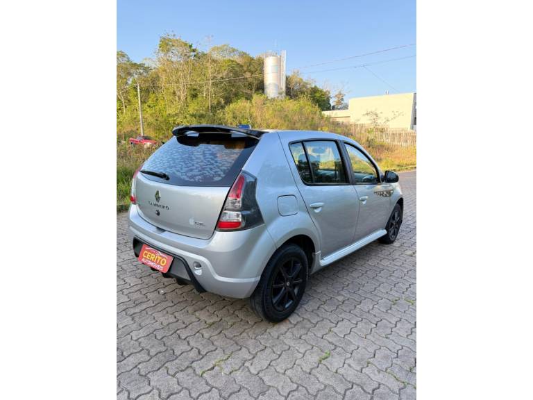 RENAULT - SANDERO - 2014/2014 - Prata - R$ 38.900,00