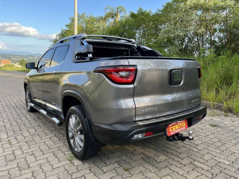 FIAT - TORO - 2020/2021 - Cinza - R$ 136.900,00