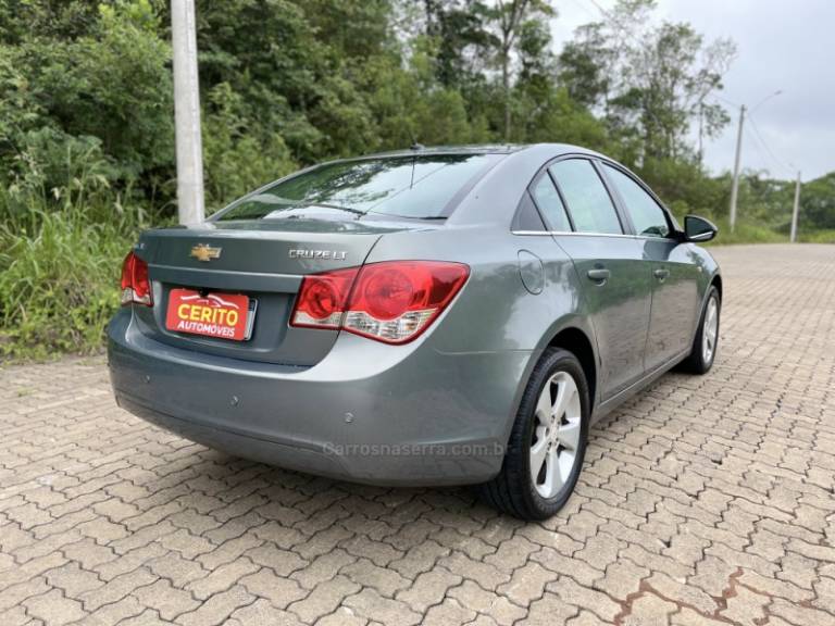 CHEVROLET - CRUZE - 2012/2011 - Cinza - R$ 58.900,00