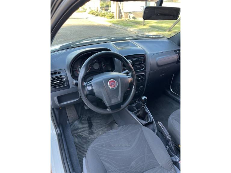 FIAT - STRADA - 2017/2018 - Branca - R$ 59.900,00